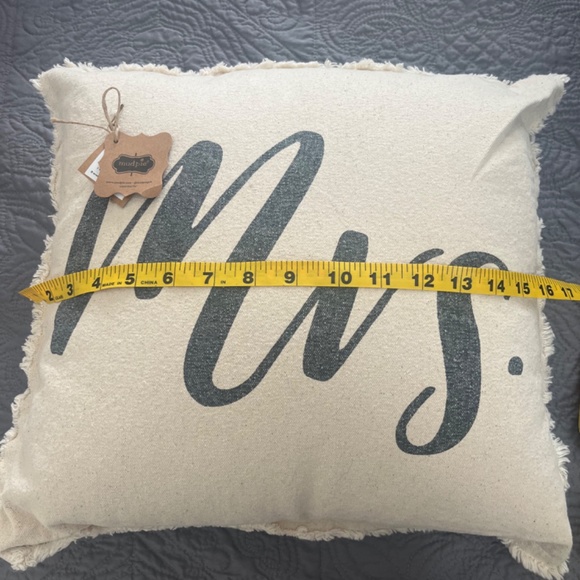 Mud Pie Mrs. Pillow - Picture 7 of 7